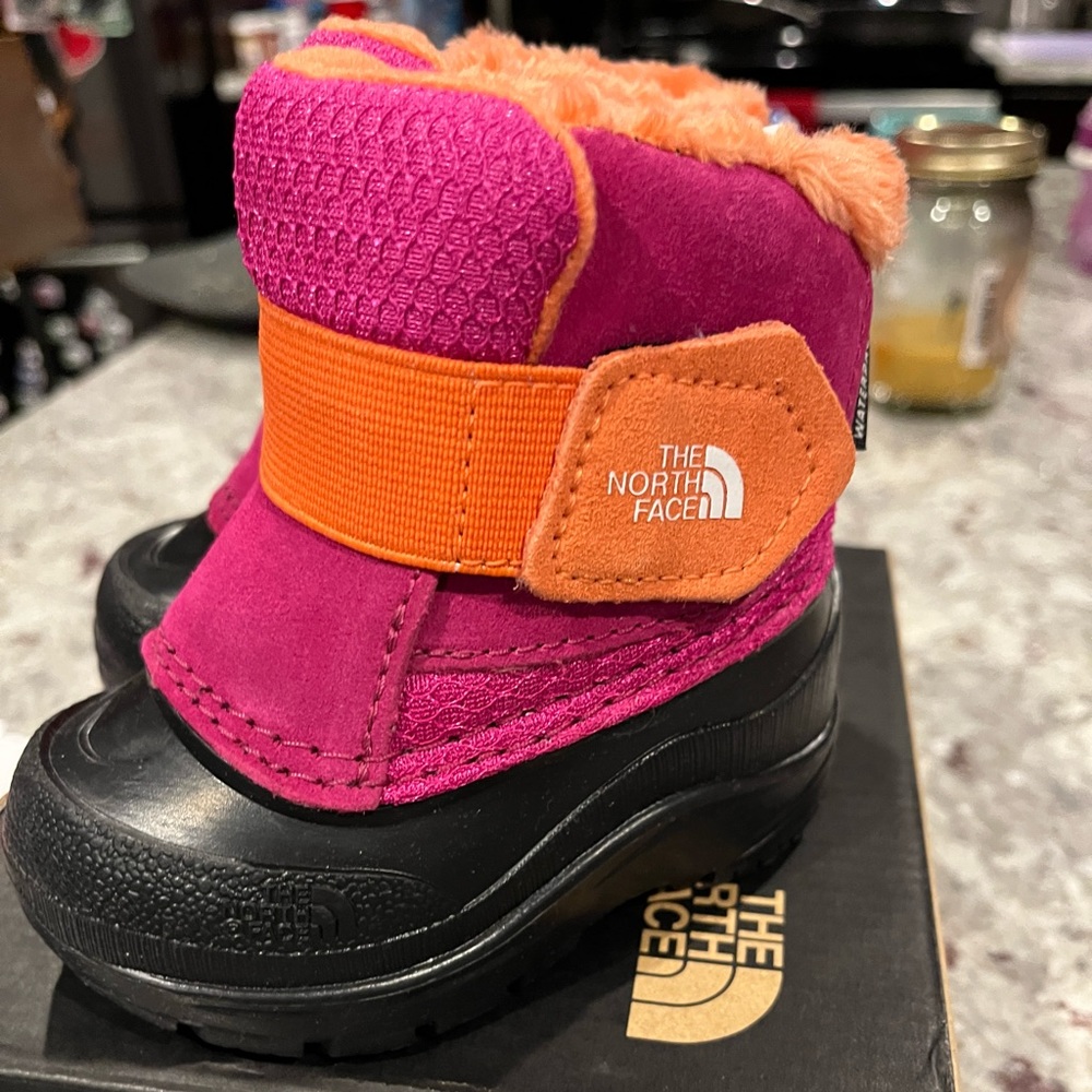 NIB Toddler The North Face boots